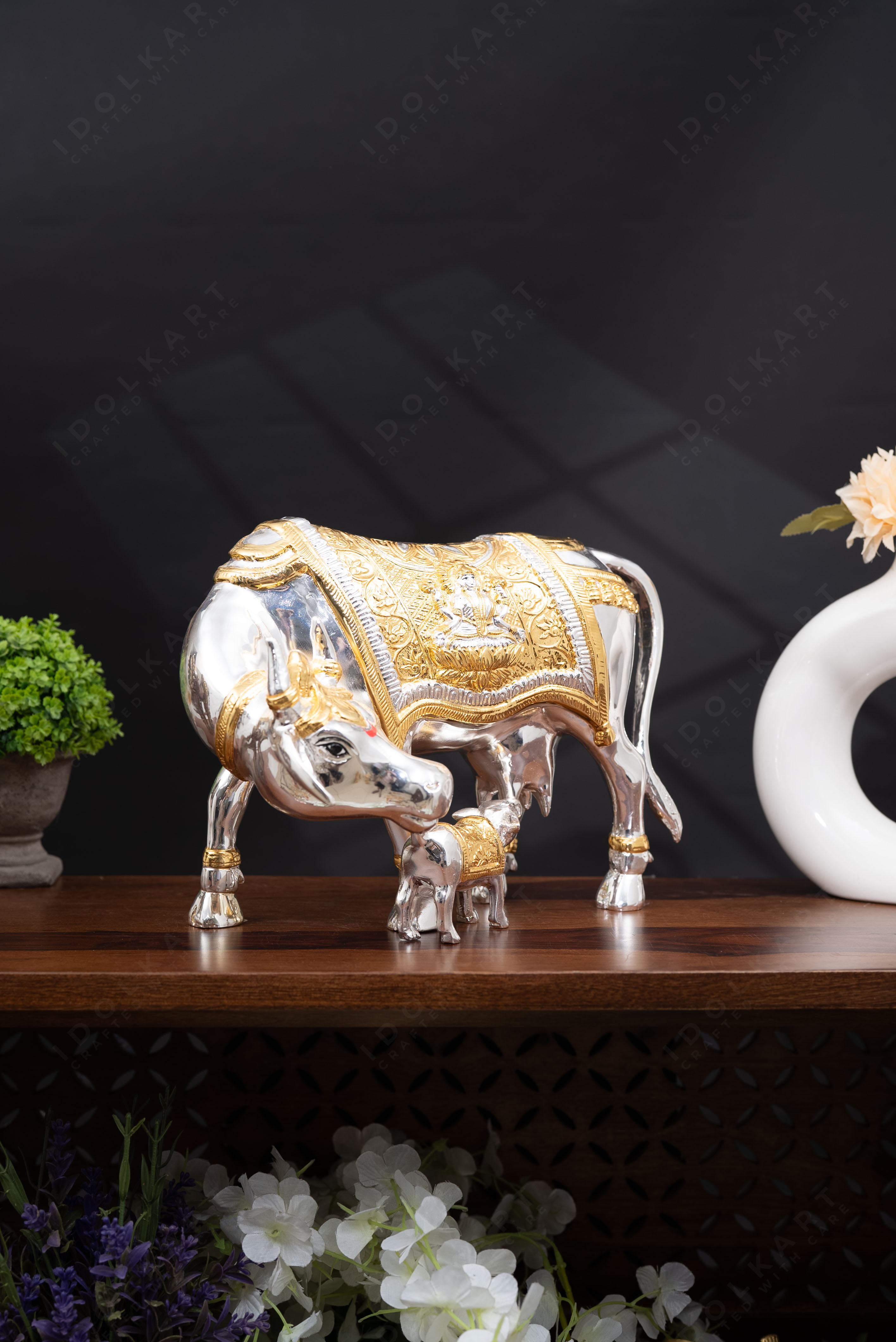 Kamadhenu with Calf idol Table top