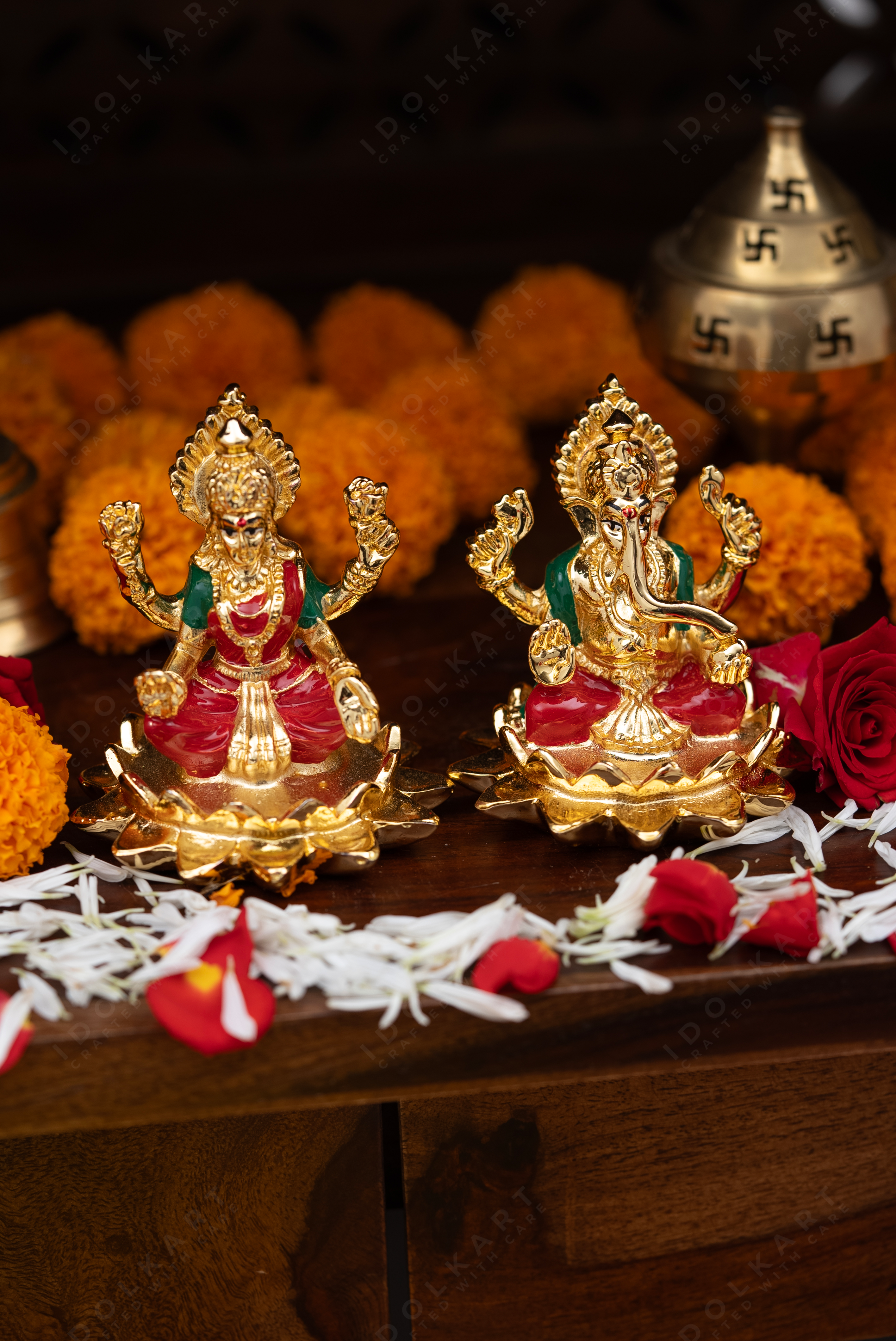 Gold Ganesh Laxmi Murti Sitting on Lotus