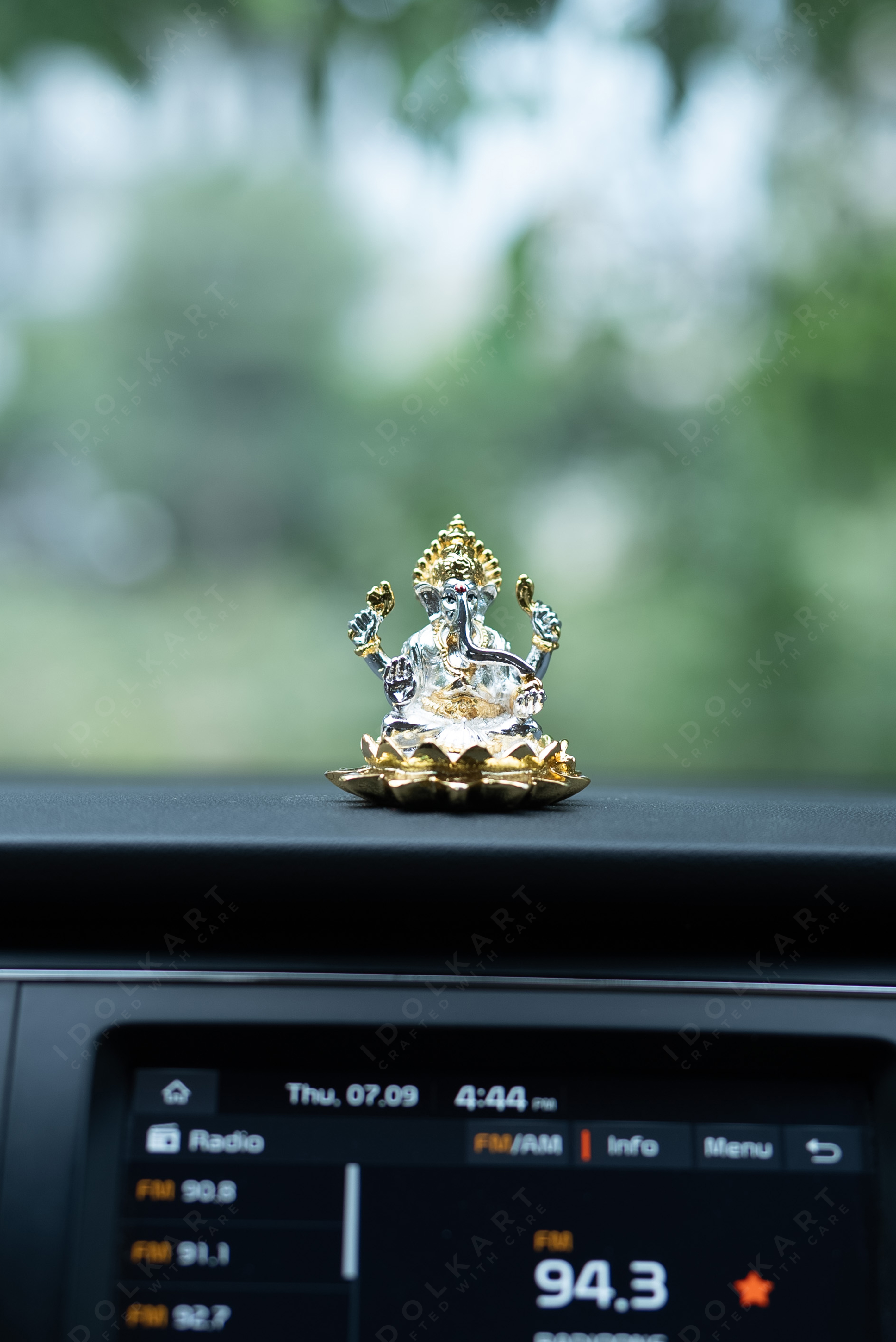 Gold & Silver Ganesha Idol For Car Dashboard